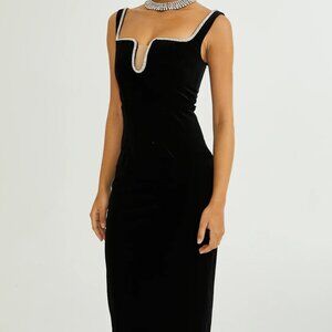 Black U-neck midi dress